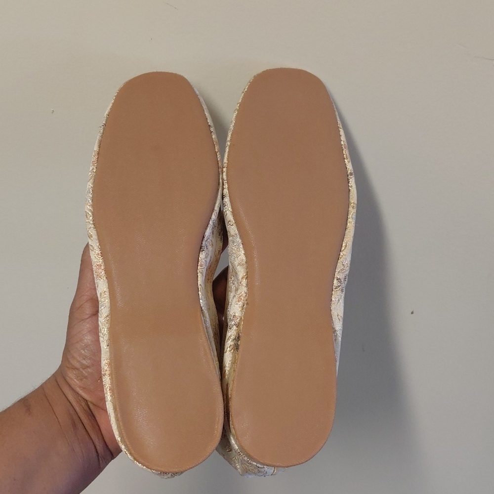 Daniel Green VTG Women's Brocade Floral Flats Slippers Size 7.5 - Picture 3 of 10